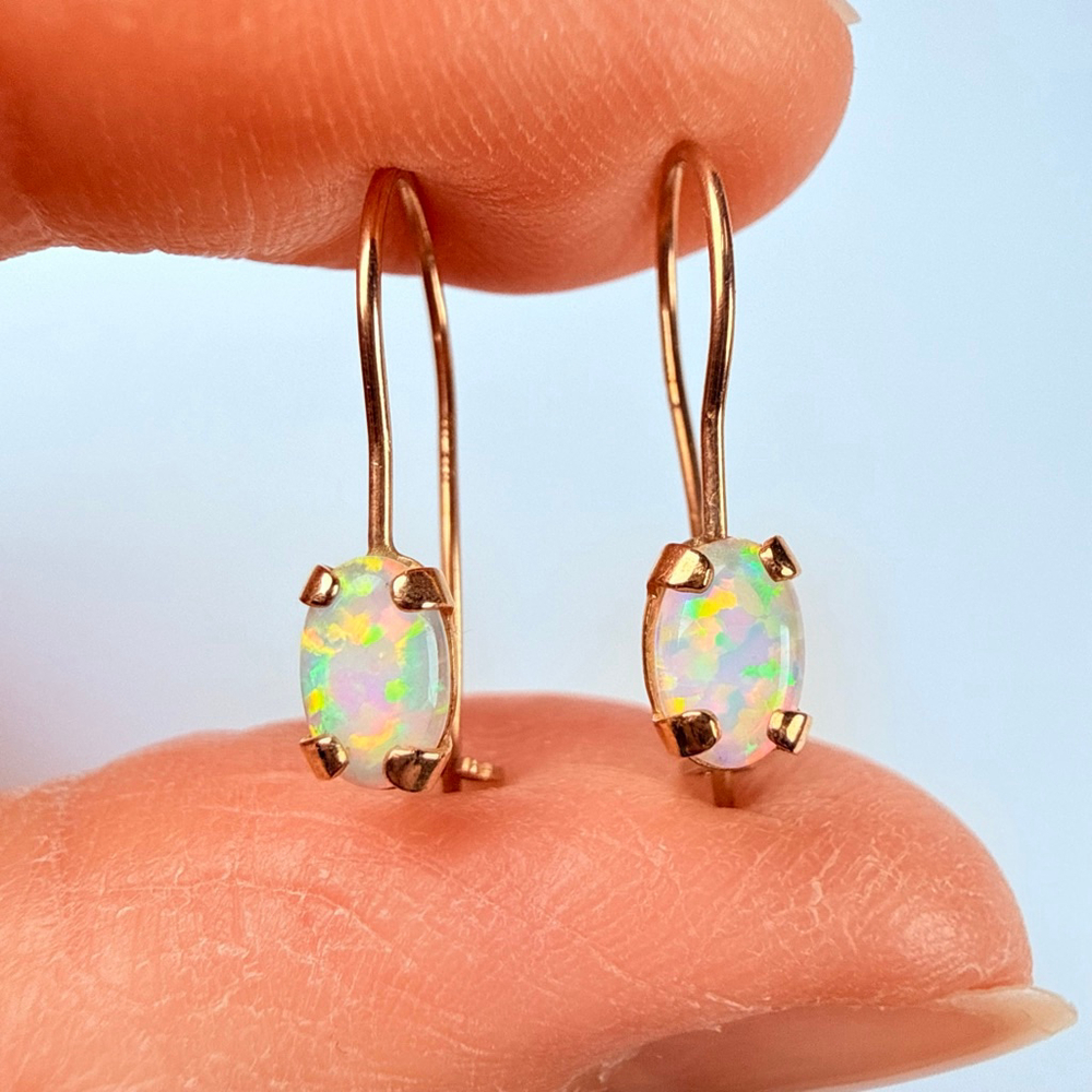 10K Solid Yellow Gold Opal Solitaire Landstrom's Black Hills Vintage Earrings